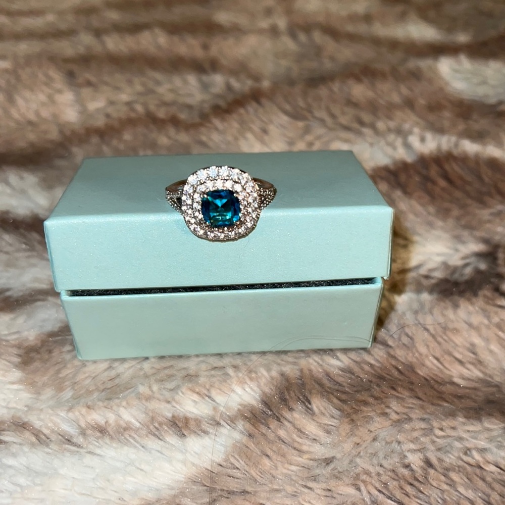 Ring bomb ring
